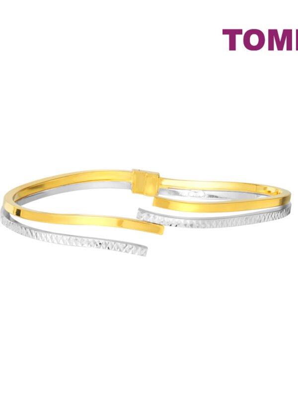 TOMEI Dual-Tone Line-Patterned Bangle, Yellow Gold 916