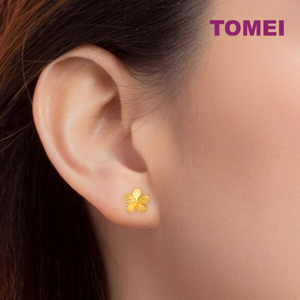 TOMEI Five Petals Flower Earrings, Yellow Gold 999