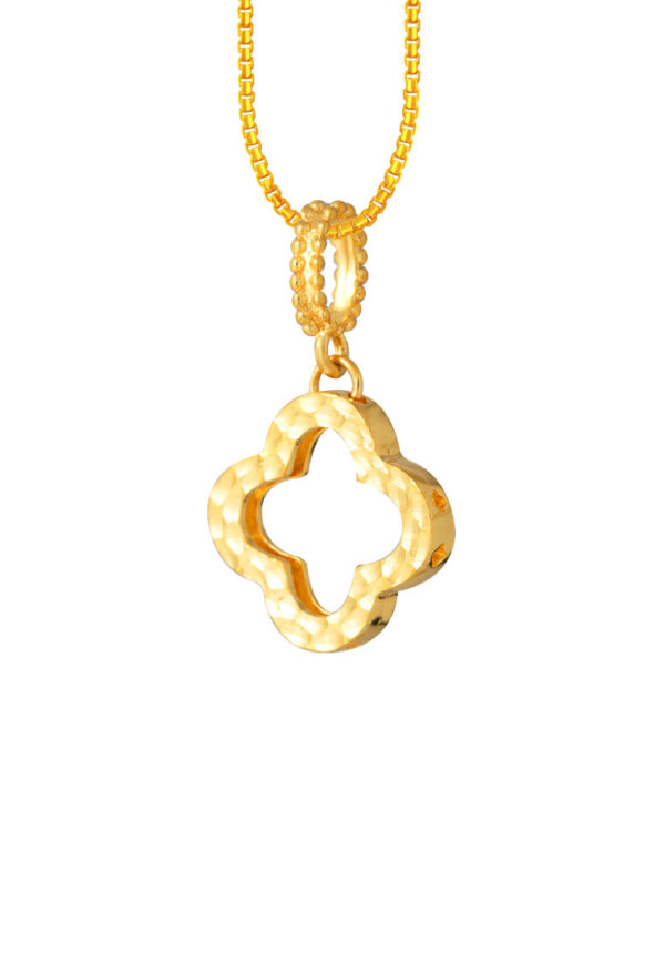 TOMEI Lasered Clover Pendant, Yellow Gold 916