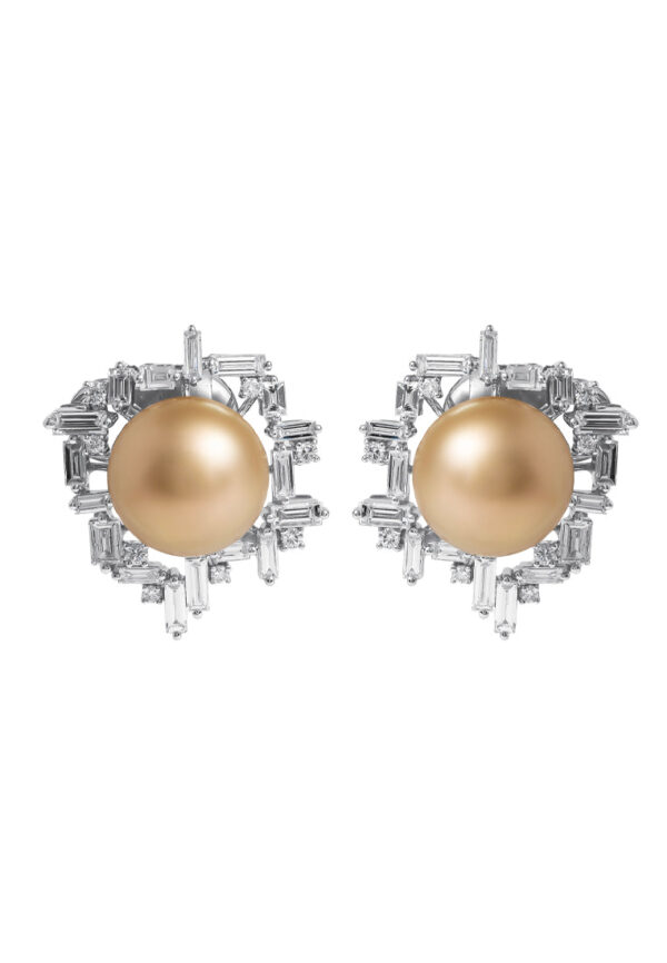 TOMEI Luminous Pearl Earrings, White Gold 750