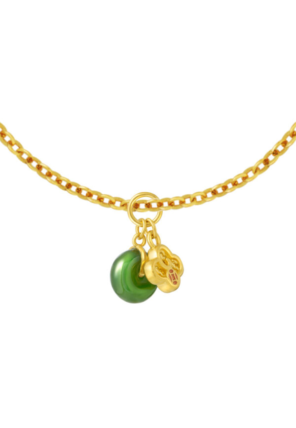 TOMEI Nephrite Clover Charm, Yellow Gold 999