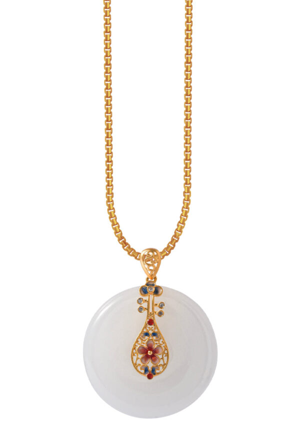 TOMEI Nephrite Collection Lute Pendant, Yellow Gold 750