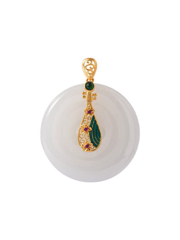 TOMEI Nephrite Collection Lute Pendant, Yellow Gold 750