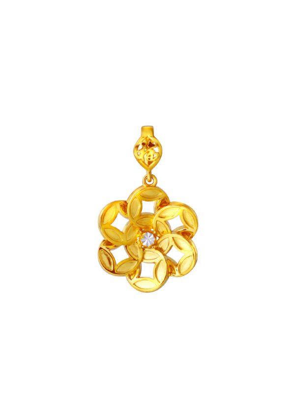 TOMEI Good Luck Pendant, Yellow Gold 916
