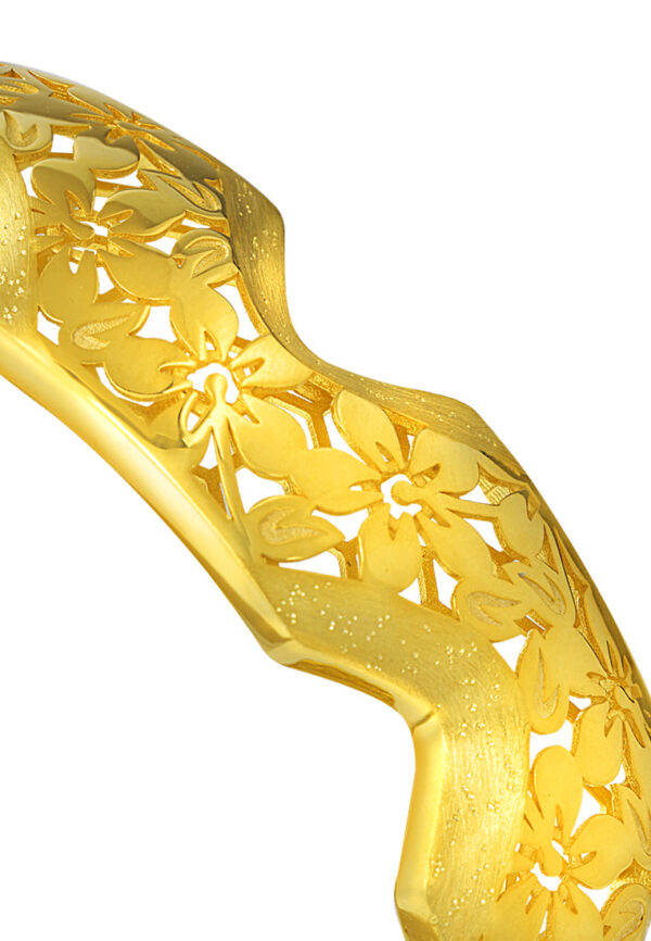 TOMEI Sri Puteri Heritage Floral Bangle, Yellow Gold 916