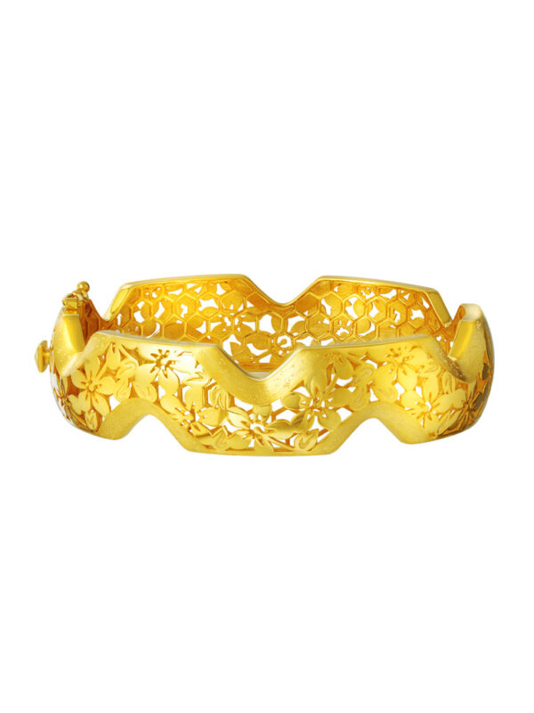 TOMEI Sri Puteri Heritage Floral Bangle, Yellow Gold 916