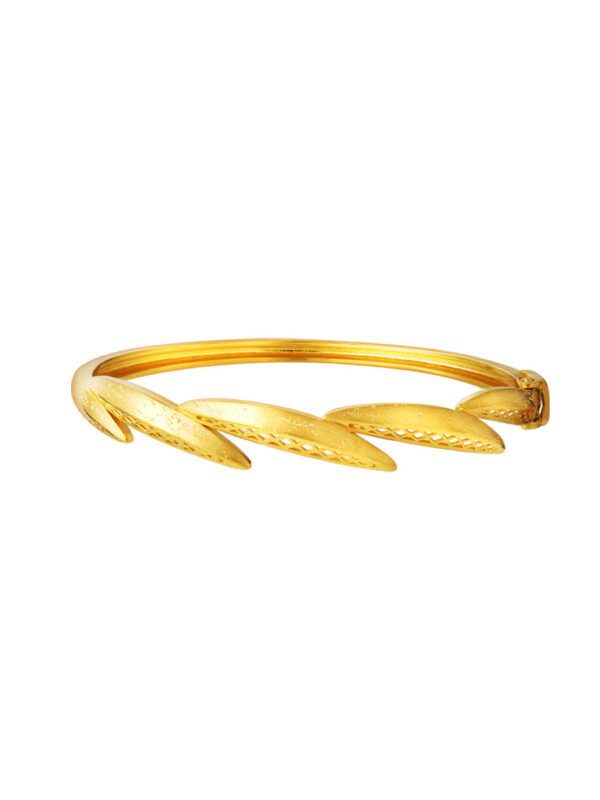 TOMEI Sri Puteri, The Anyaman Series Bangle, Yellow Gold 916
