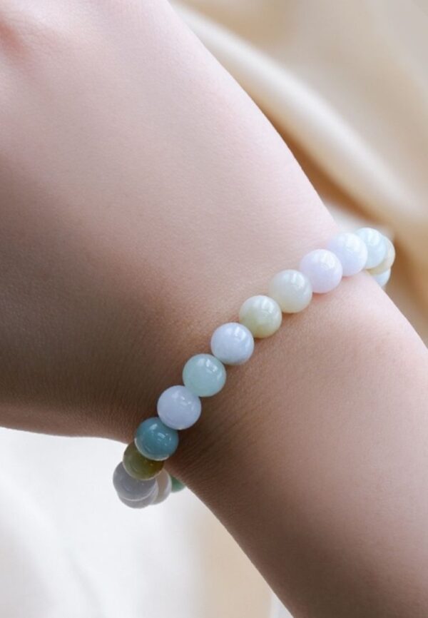 TOMEI 翡翠三彩 Palace Grace Light Green Jade Bracelet