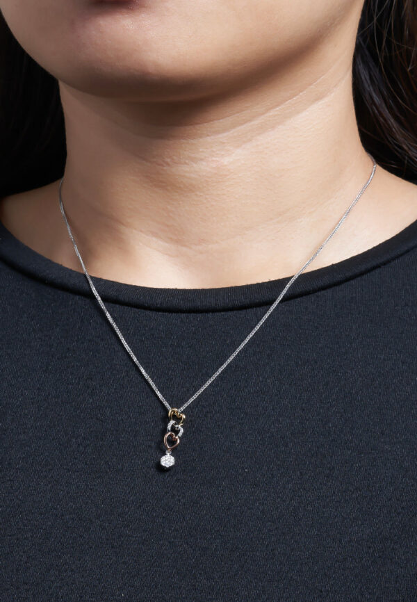 TOMEI Tri-Tone Love Diamond Pendant Set, White Gold 375