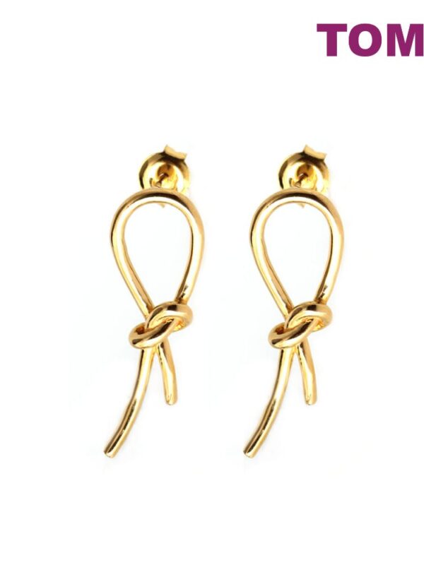 TOMEI Vignette of Daintiness with Chic Earrings, Yellow Gold 916 (9Q-YG1216E-1C)