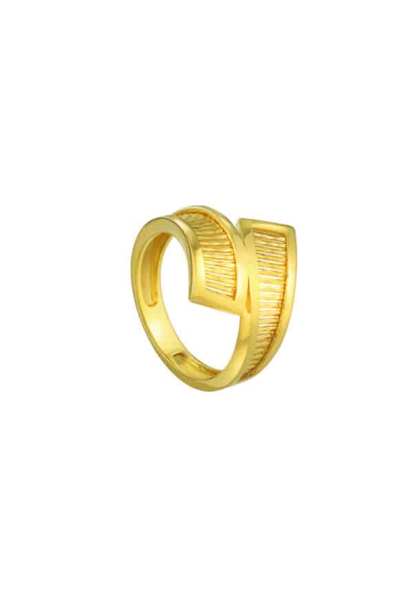 762x1100_0005_9O-YG1184R-1C TOMEI Entwine Ring, Yellow Gold 916
