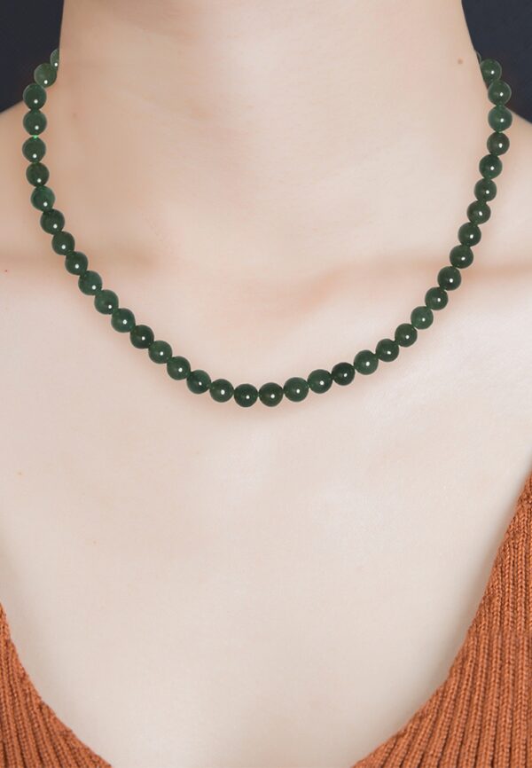 TOMEI Palace Grace Dark Green Jade Necklace