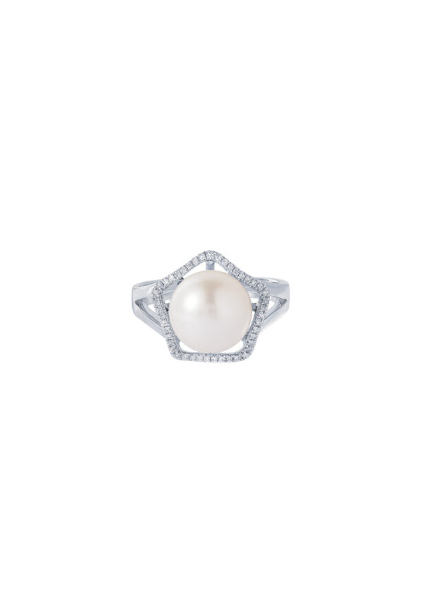 Tomei_0000_R2570_3.psd TOMEI Pearl Ring, White Gold 585