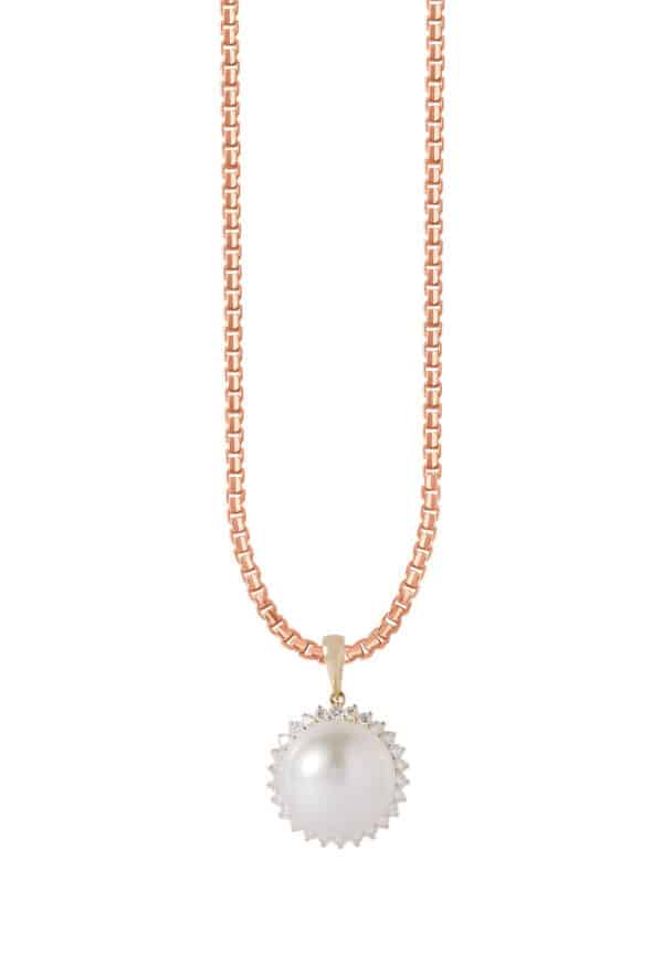 Tomei_0022_P3639Y-SS_1.psd TOMEI South Sea Pearl Pendant, Yellow Gold 750