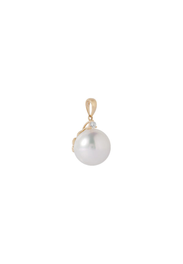 Tomei_0024_P3112Y-SS_2.psd TOMEI South Sea Pearl Pendant, Yellow Gold 750